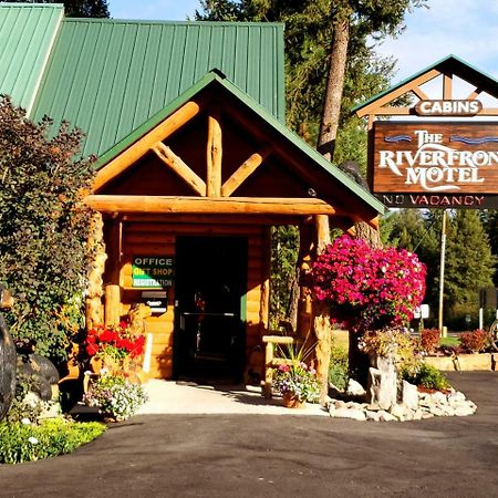 Riverfront Motel & Cabins 톰슨 폴 외부 사진