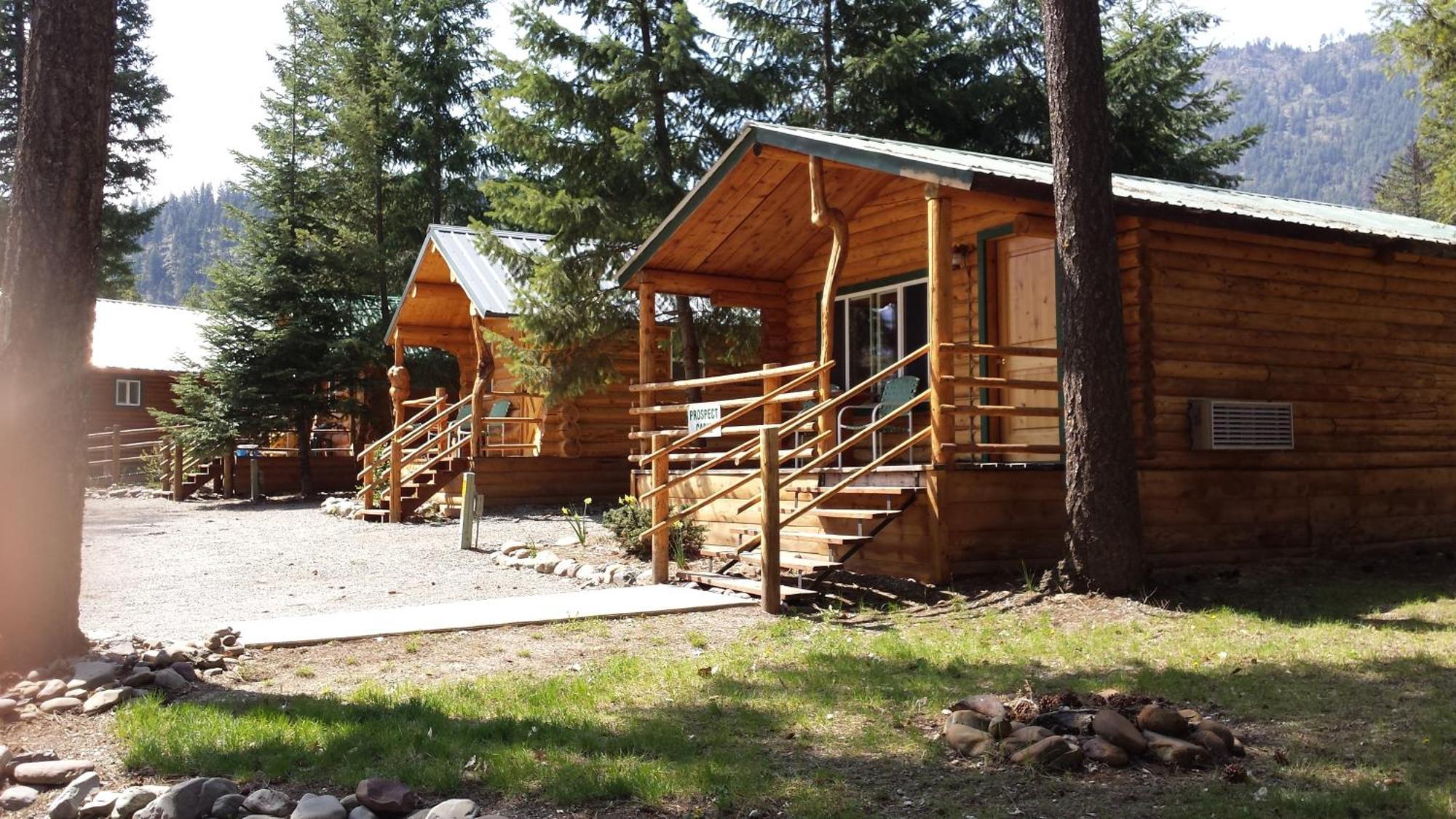 Riverfront Motel & Cabins 톰슨 폴 객실 사진